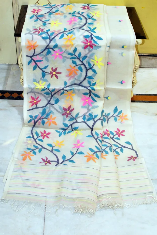 Premium_Quality_Hand_Woven_Floral_Jasmine_And_Leaf_Nakshi_Work_Muslin_Silk_Dhakai_Jamdani_Saree_In_Off_White_Teal_Blue_And_Multicolor