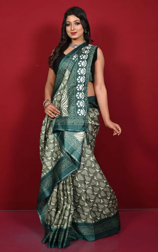 Printed_Soft_Semi_Ghicha_Silk_Saree_In_Basil_Green_And_Off_White