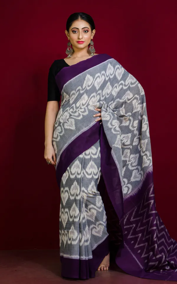 Soft_Mercerized_Cotton_Ikkat_Pochampally_Saree_In_Grey_Off_White_And_Eggplant_Purple