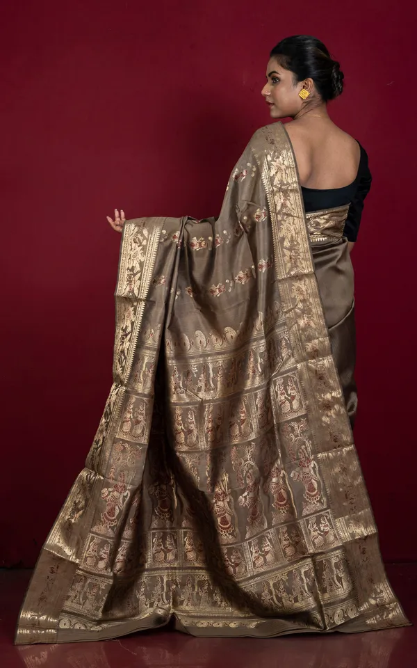 Hand_Woven_Swarnachari_Pure_Silk_Saree_In_Ashen_Brown_Maroon_And_Matt_Gold