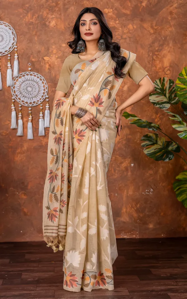 Traditional_Floral_Nakshi_Skirt_Work_Soft_Jamdani_Saree_In_Beige_Off_White_And_Multicolor