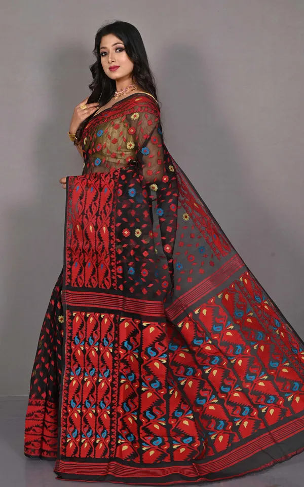 Karat_Skirt_Nakshi_Border_Work_Soft_Hand_Woven_Jamdani_Saree_In_Black_And_Multicolor