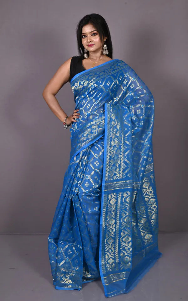 Soft_Zari_Brocade_Dhakai_Jamdani_Saree_In_Strobe_Blue_And_Golden