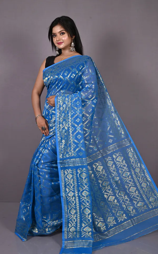 Soft_Zari_Brocade_Dhakai_Jamdani_Saree_In_Strobe_Blue_And_Golden