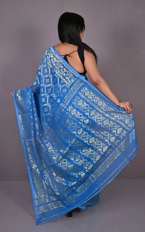 Soft_Zari_Brocade_Dhakai_Jamdani_Saree_In_Strobe_Blue_And_Golden