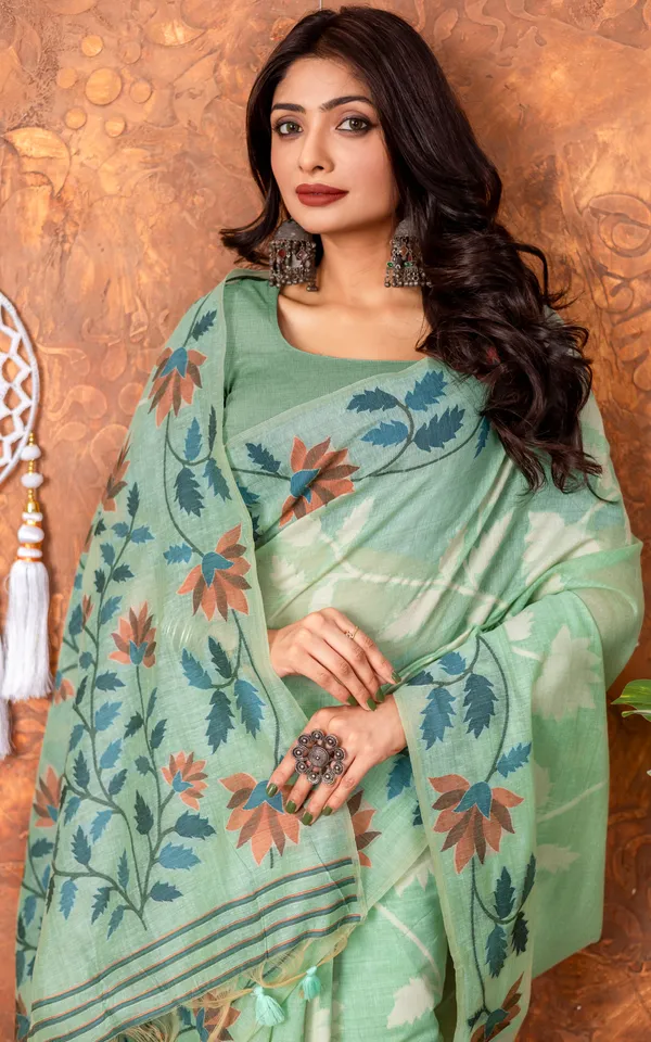 Traditional_Floral_Nakshi_Skirt_Work_Soft_Jamdani_Saree_In_Sea_Green_Off_White_And_Multicolor