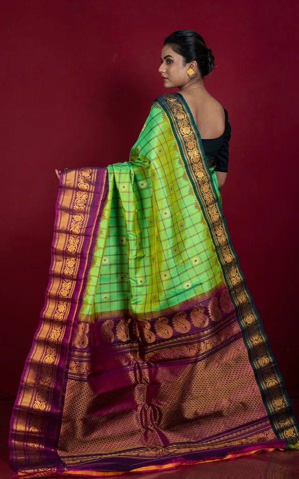 Exclusive_Woven_Mahapar_Ganga_Jamuna_Border_Checks_Gadwal_Silk_Saree_In_Apple_Green_Palatinate_Purple_Sherpa_Blue_And_Golden_Zari_Weave