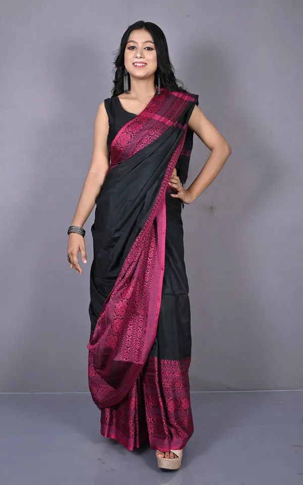 Skirt_Nakshi_Work_Soft_Cotton_Saree_In_Black_And_Cerise_Pink