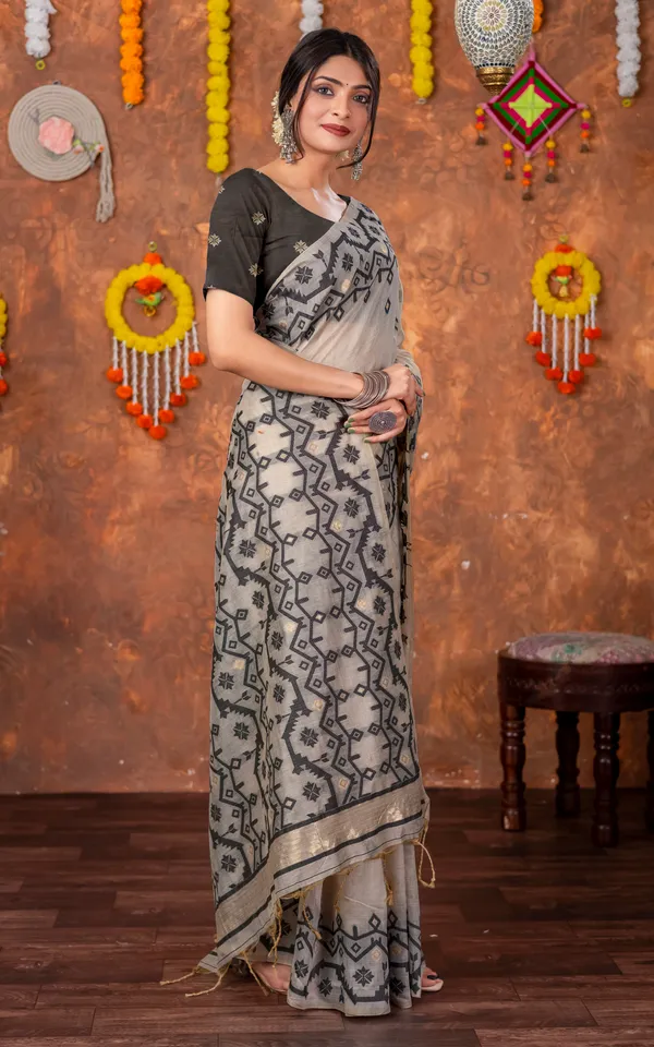 Tantuja_Inspired_Traditional_Karat_Needle_Nakshi_Jaal_Work_Soft_Jamdani_Saree_In_Beige_Black_And_Matte_Golden