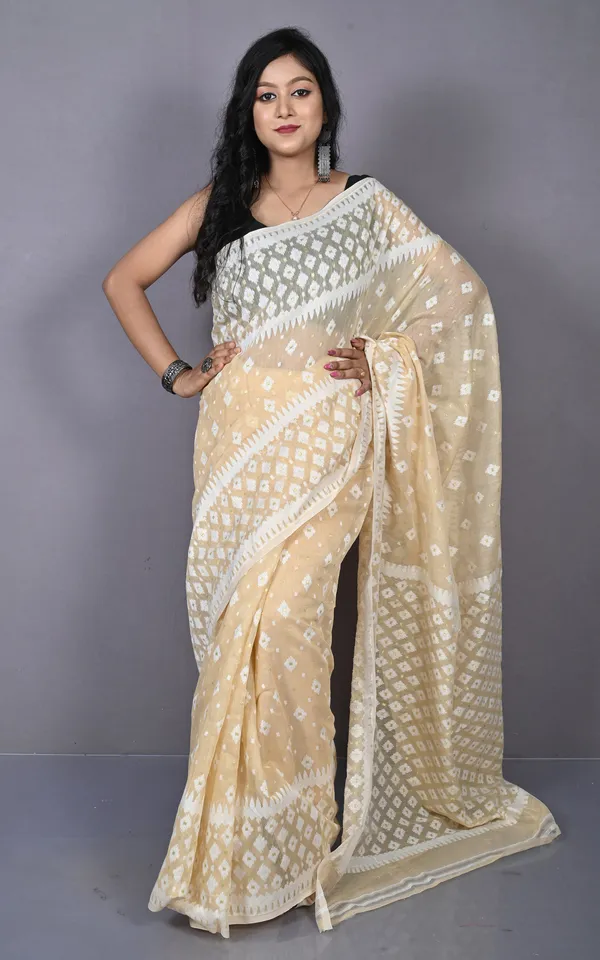 Solapuri_Work_Jamdani_Saree_In_Parmesan_Off_White_And_Golden