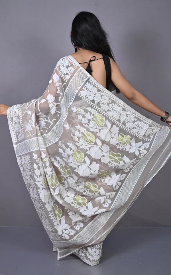 Solapuri_Work_Jamdani_Saree_In_Greige_Off_White_And_Golden