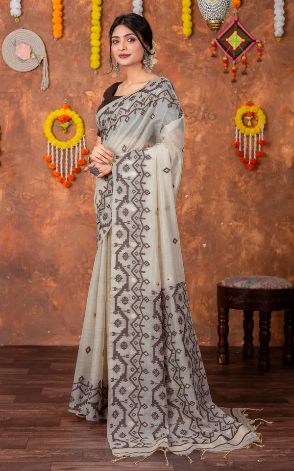 Tantuja_Inspired_Traditional_Karat_Needle_Nakshi_Jaal_Work_Soft_Jamdani_Saree_In_Beige_Chocolate_Brown_And_Matte_Golden