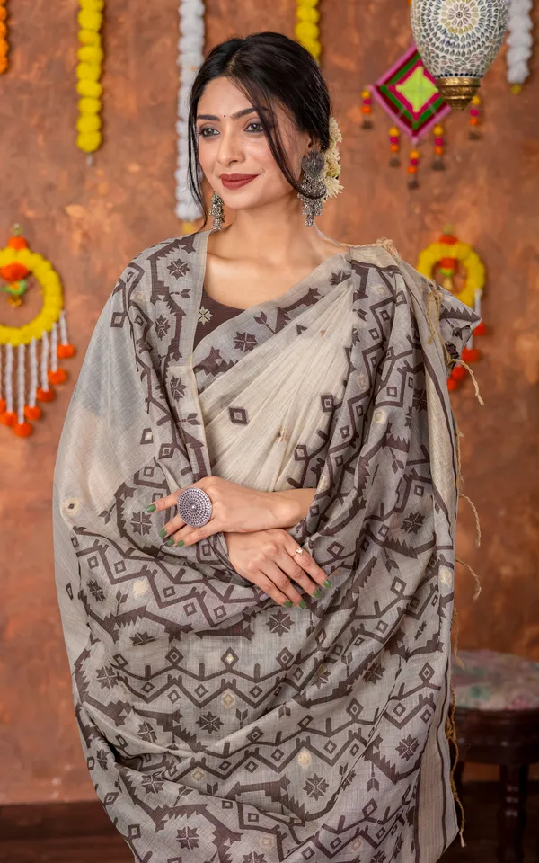 Tantuja_Inspired_Traditional_Karat_Needle_Nakshi_Jaal_Work_Soft_Jamdani_Saree_In_Beige_Chocolate_Brown_And_Matte_Golden