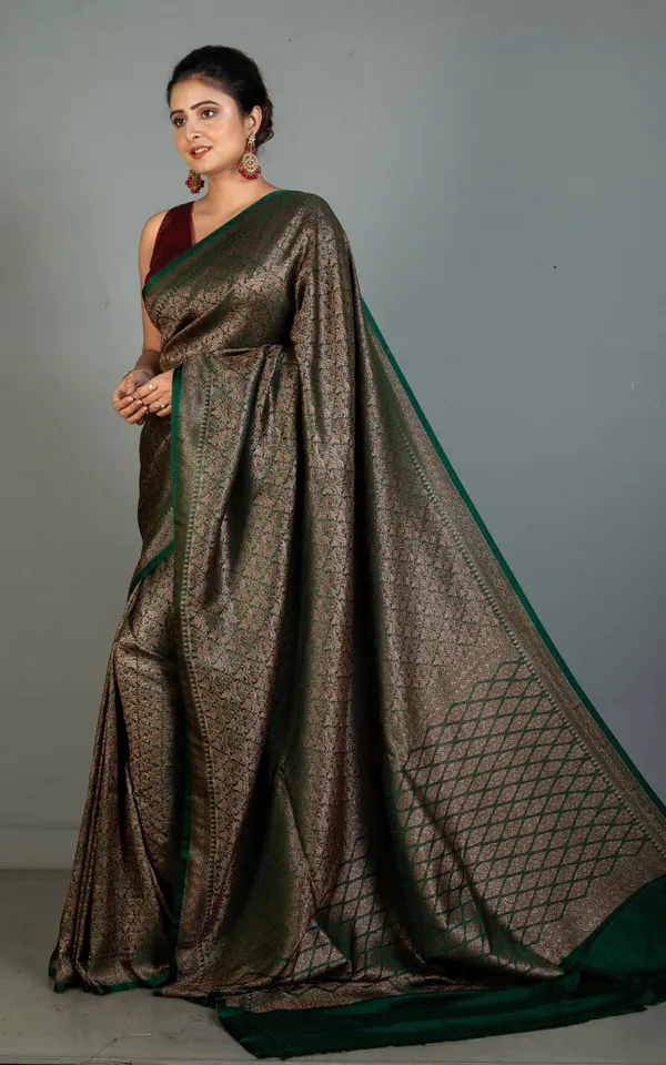 Brocade_Mashru_Katan_Banarasi_Silk_Saree_In_Timber_Green_And_Antique_Gold