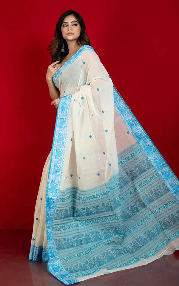 Bengal_Handloom_Cotton_Baluchari_Saree_In_Off_White_And_Sky_Blue