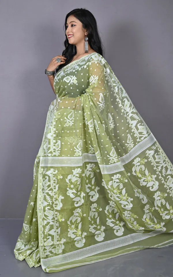 Solapuri_Work_Jamdani_Saree_In_Khaki_Green_Off_White_And_Golden