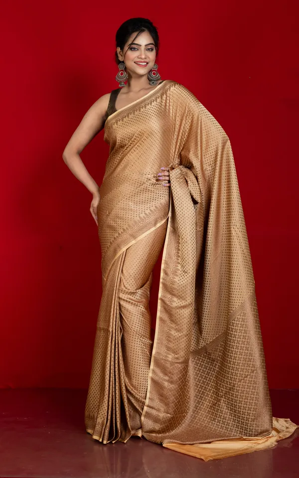 Brocade_Mashru_Katan_Banarasi_Silk_Saree_In_Burly_Wood_And_Antique_Gold