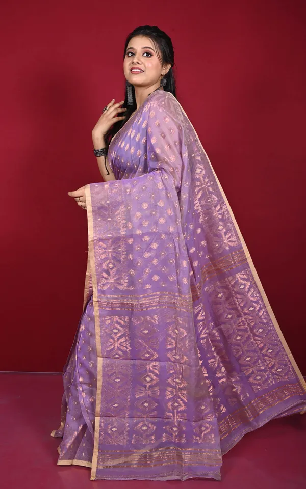 Soft_Zari_Brocade_Dhakai_Jamdani_Saree_In_Dusty_Lavender_Beige_And_Copper