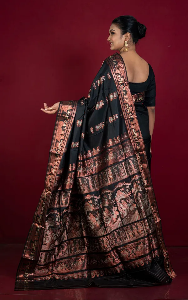Hand_Woven_Swarnachari_Pure_Silk_Saree_In_Black_Off_White_And_Copper