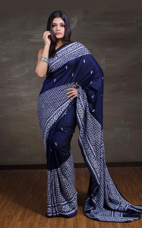 Hand_Embroidery_Blended_Silk_Kantha_Work_Saree_In_Prussian_Blue_And_Off_White_Thread_Work