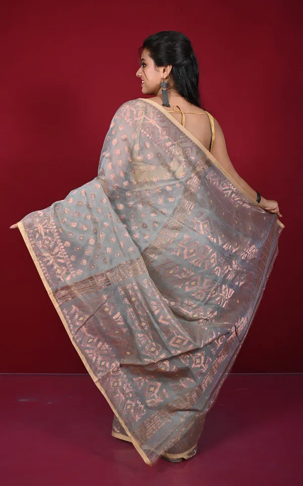Soft_Zari_Brocade_Dhakai_Jamdani_Saree_In_Mountain_Mist_Beige_And_Copper