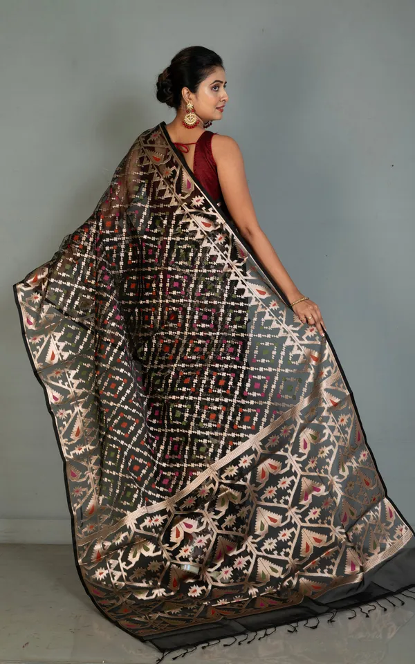 Traditional_Needle_Karat_Work_Soft_Resham_Jamdani_Silk_Saree_In_Black_And_Antique_Golden