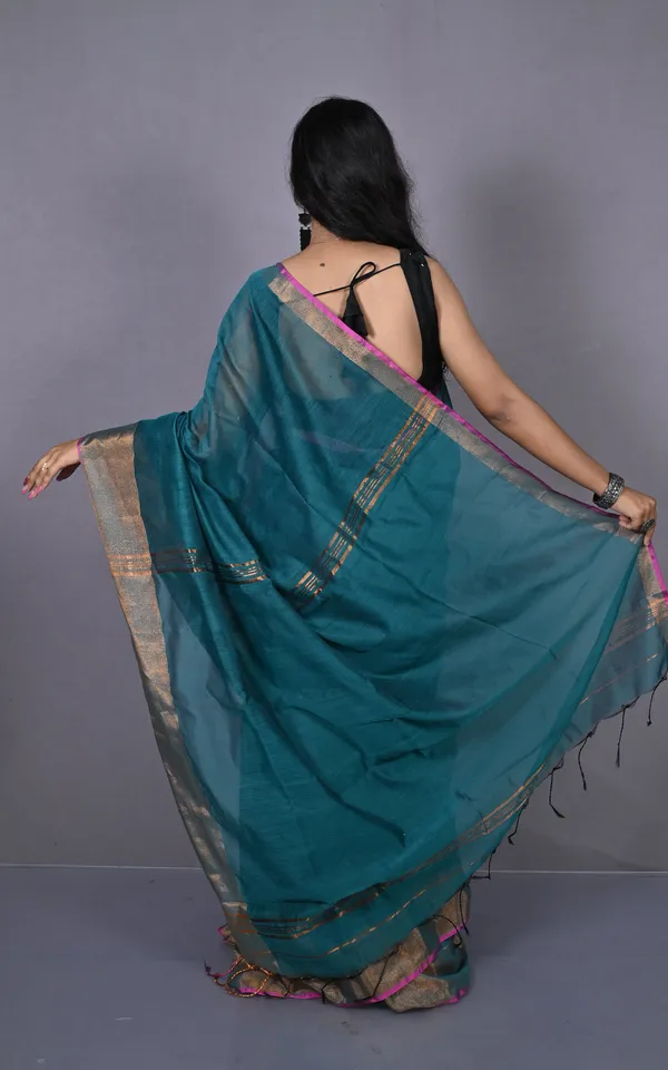 Khadi_Cotton_Silk_Saree_In_Deep_Rama_Green_Magenta_And_Antique_Golden