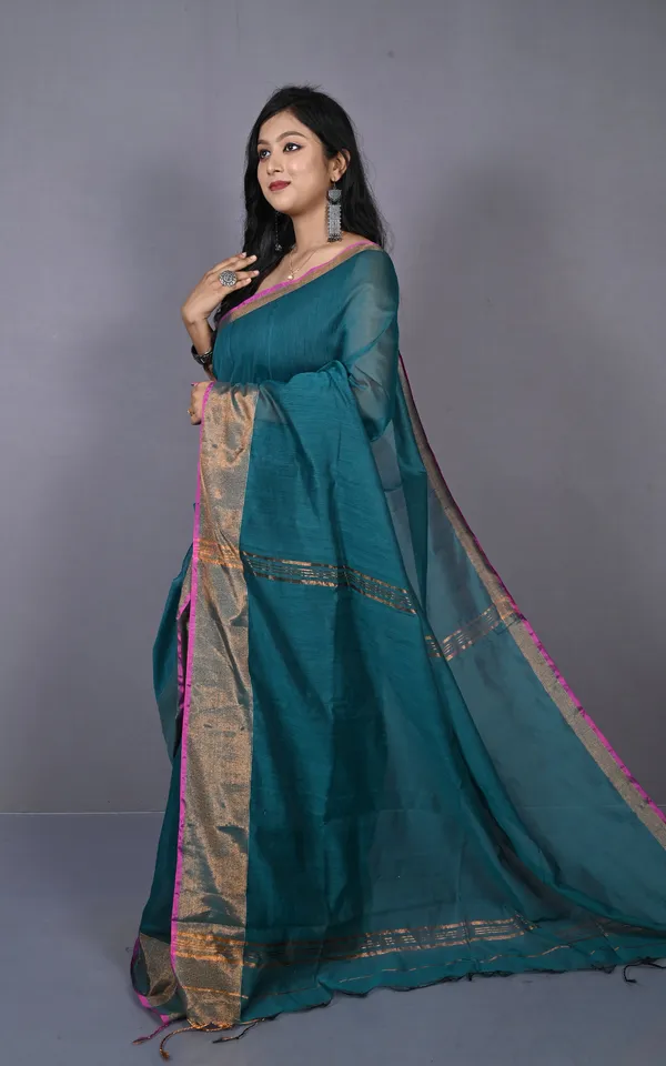 Khadi_Cotton_Silk_Saree_In_Deep_Rama_Green_Magenta_And_Antique_Golden