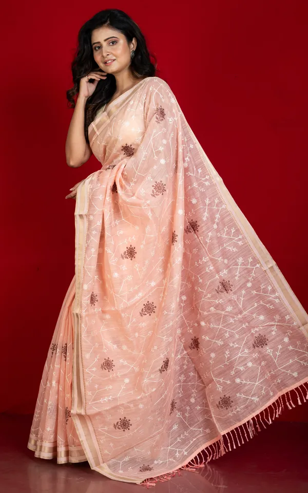 Machine_Embroidery_Work_Soft_Staple_Cotton_Saree_In_Apricot_Off_White_And_Matte_Golden