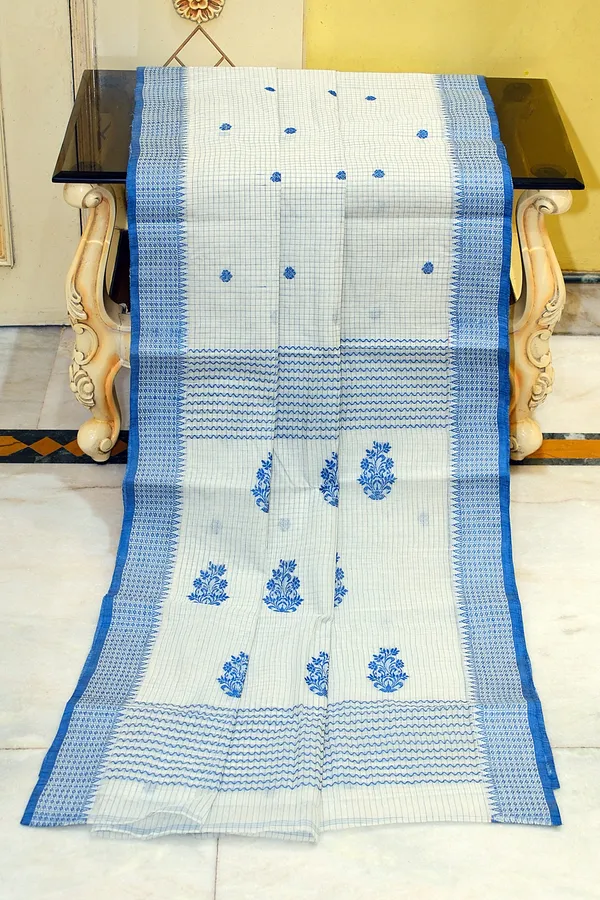 Medium_Size_Thread_Nakshi_Border_Premium_Quality_Bengal_Handloom_Self_Micro_Check_Cotton_Saree_In_Off_White_And_Denim_Blue