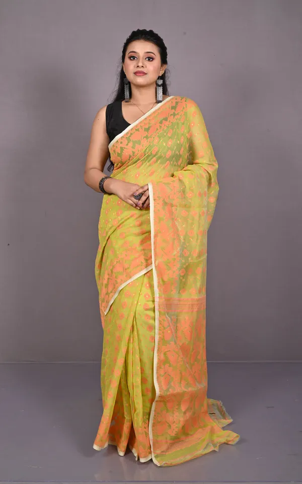 Traditional_Cotton_Muslin_Soft_Jamdani_Saree_In_Greenish_Beige_Apricot_And_Gold
