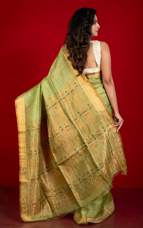 Premium_Quality_Tussar_Baluchari_Silk_Saree_In_Wild_Willow_Dark_Brown_And_Antique_Golden