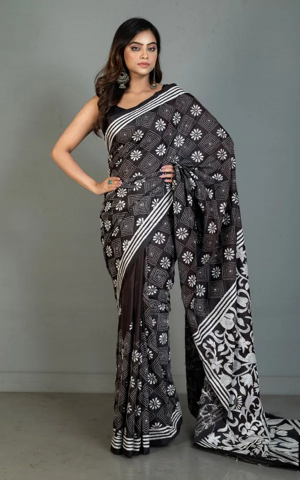 Hand_Embroidery_Blended_Silk_Kantha_Work_Saree_In_Soot_Black_And_Off_White_Thread_Work
