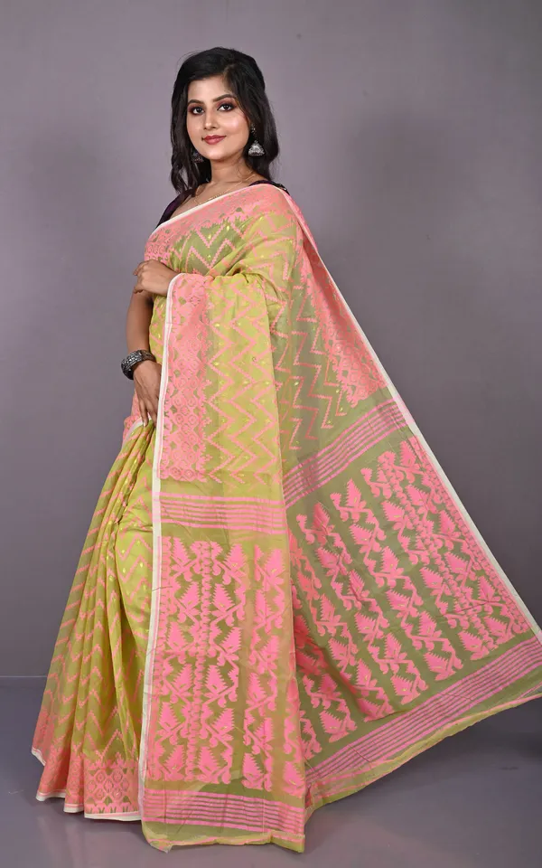 Traditional_Cotton_Muslin_Soft_Jamdani_Saree_In_Lime_Green_Sweet_Pink_And_Gold