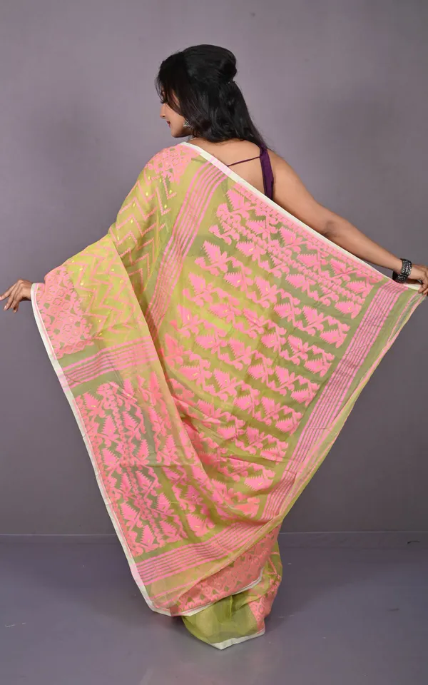 Traditional_Cotton_Muslin_Soft_Jamdani_Saree_In_Lime_Green_Sweet_Pink_And_Gold