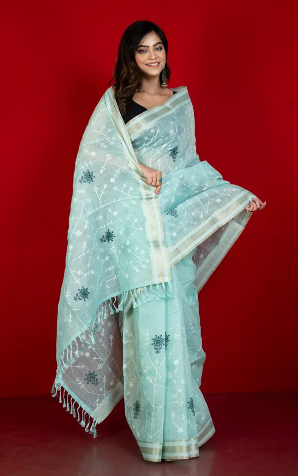 Machine_Embroidery_Work_Soft_Staple_Cotton_Saree_In_Coral_Blue_Off_White_And_Matte_Golden