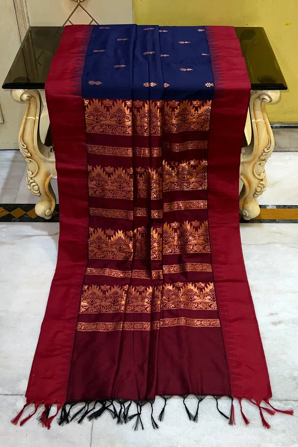 Soft_South_Cotton_Borderless_Pencil_Temple_Motifs_Gadwal_Saree_In_Dark_Indigo_And_Maroon_Oak