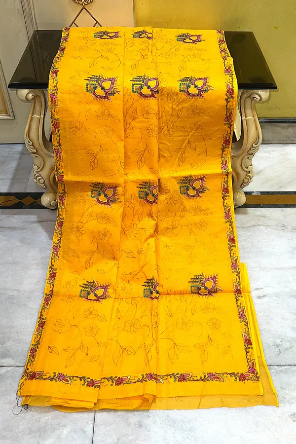 Machine_Embroidery_Kantha_Work_Cotton_Saree_In_Yellow_And_Multicolor_Thread_Work