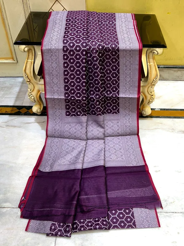 Cotton_Resham_Woven_Nakshi_Work_Chanderi_Saree_In_Plum_Purple_And_Off_White