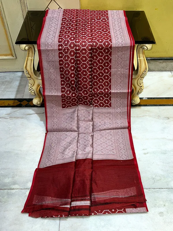 Cotton_Resham_Woven_Nakshi_Work_Chanderi_Saree_In_Reddish_Brown_And_Off_White