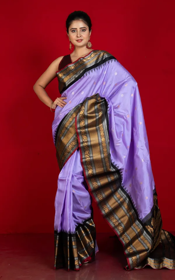 Exclusive_Sona_Rupa_Work_Maharani_Border_Gadwal_Silk_Saree_In_Baby_Purple_Black_And_Dark_Red