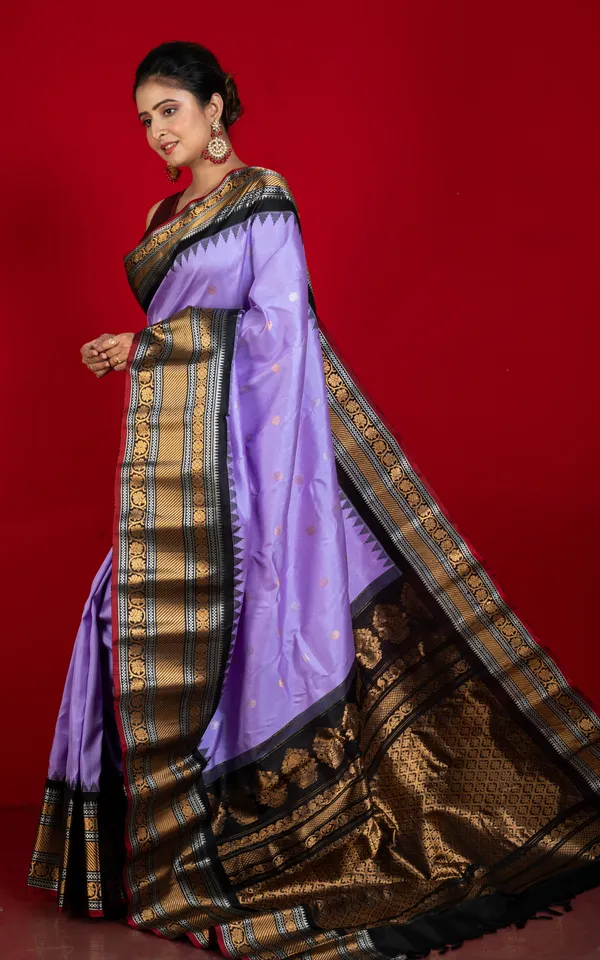 Exclusive_Sona_Rupa_Work_Maharani_Border_Gadwal_Silk_Saree_In_Baby_Purple_Black_And_Dark_Red