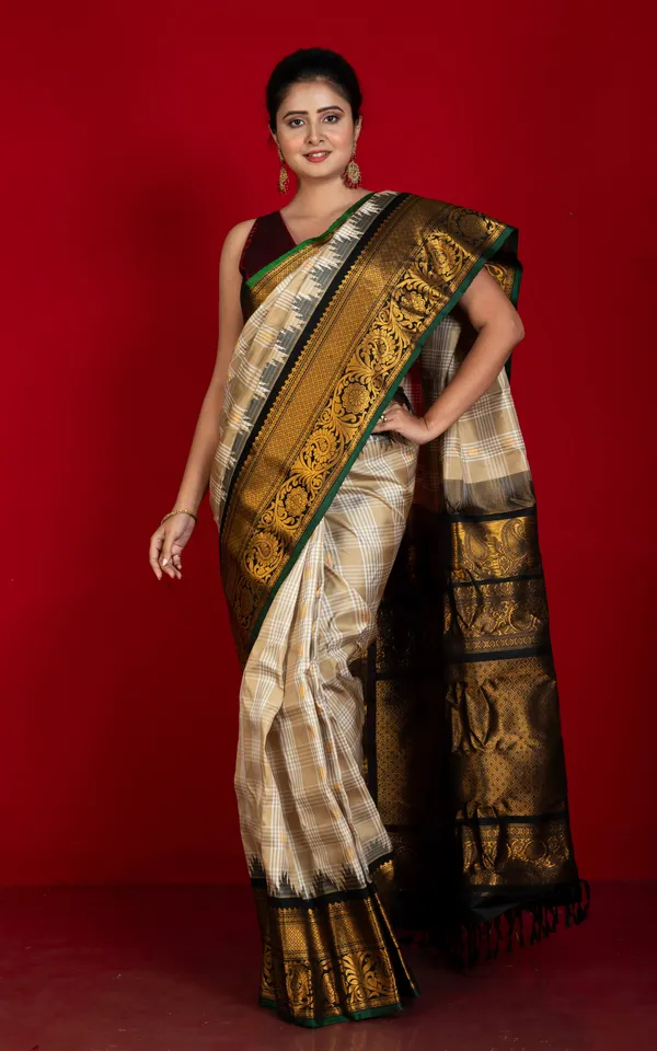 Exclusive_Woven_Checks_Pattern_With_Mahapar_Maharani_Border_Gadwal_Silk_Saree_In_Fawn_Off_White_Black_And_Emerald_Green