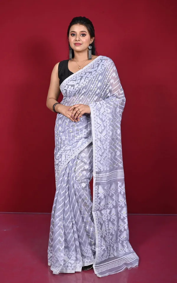 Traditional_Cotton_Muslin_Soft_Jamdani_Saree_In_Oslo_Grey_And_Off_White