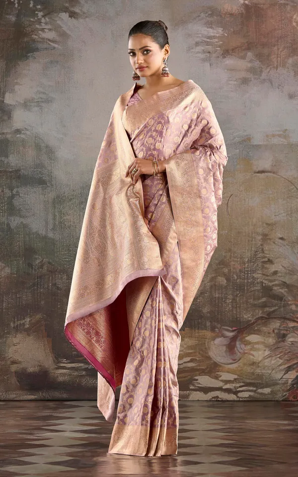 Floral_Jaal_Nakshi_Work_Designer_Katan_Silk_Banarasi_Saree_In_Pastel_Purple_And_Antique_Golden_Zari_Nakshi_Work