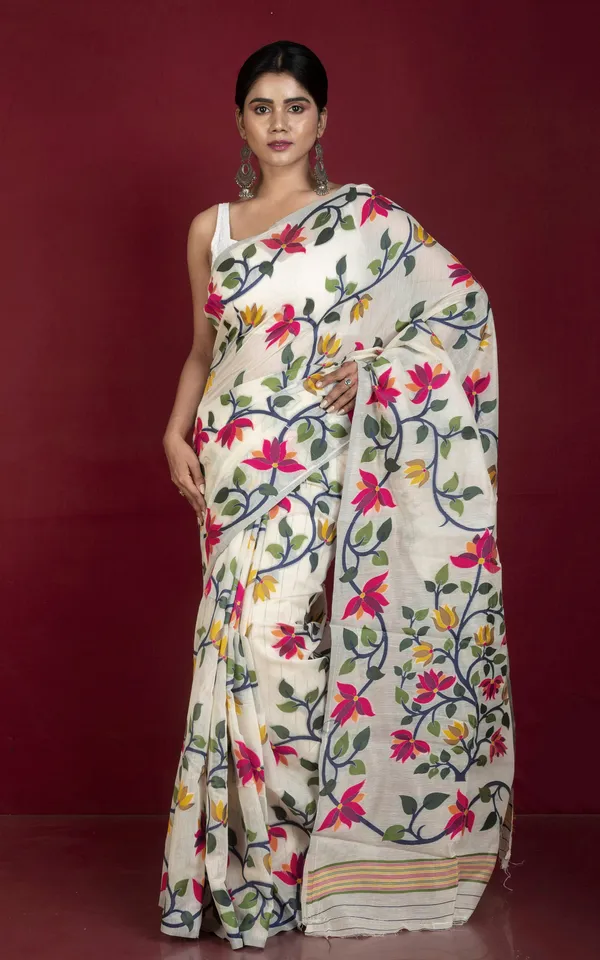 Tantuja_Inspired_Traditional_Soft_Jamdani_Saree_In_Linen_White_And_Multicolor