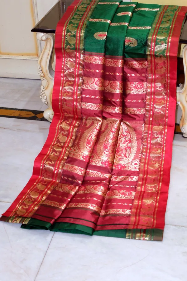 Traditional_Bishnupuri_Swarnachari_Pure_Silk_Saree_In_Dark_Emerald_Green_Dark_Red_And_Matt_Gold