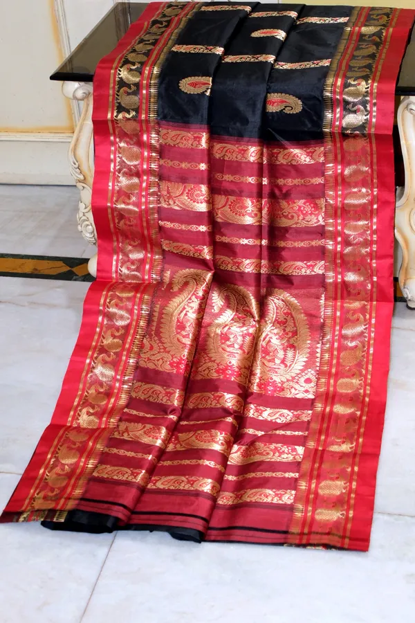Traditional_Bishnupuri_Swarnachari_Pure_Silk_Saree_In_Black_Dark_Red_And_Matt_Gold