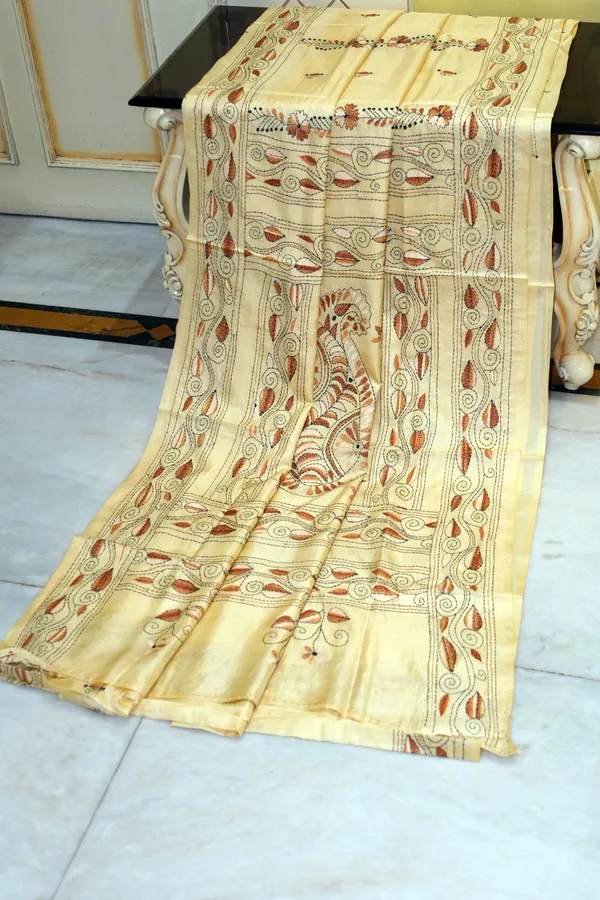 Hand_Embroidery_Kantha_Stitch_Work_Blended_Silk_Saree_In_Buttermilk_Black_Beige_And_Brown