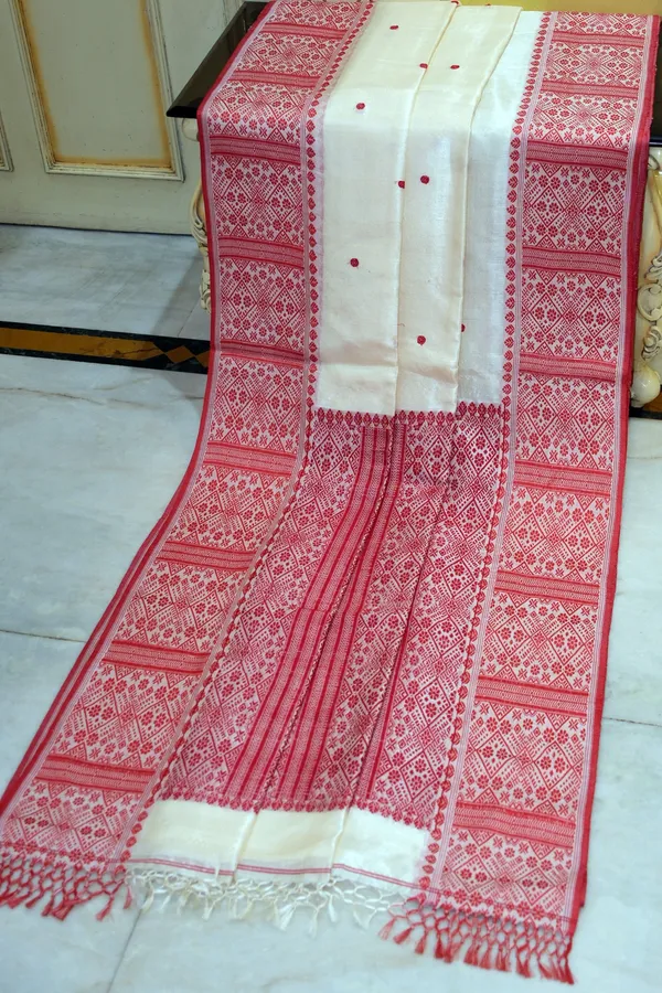 Premium_Quality_Assamese_Nakshi_Motif_Inspired_Hand_Woven_Work_On_Tussar_Silk_Saree_In_Floral_White_And_Red